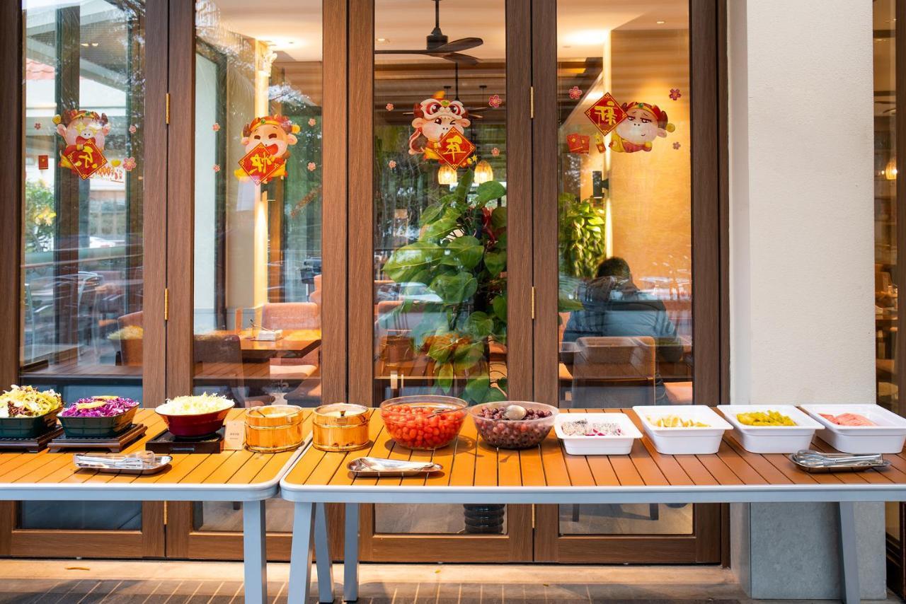 Sanya South China Hotel Екстериор снимка