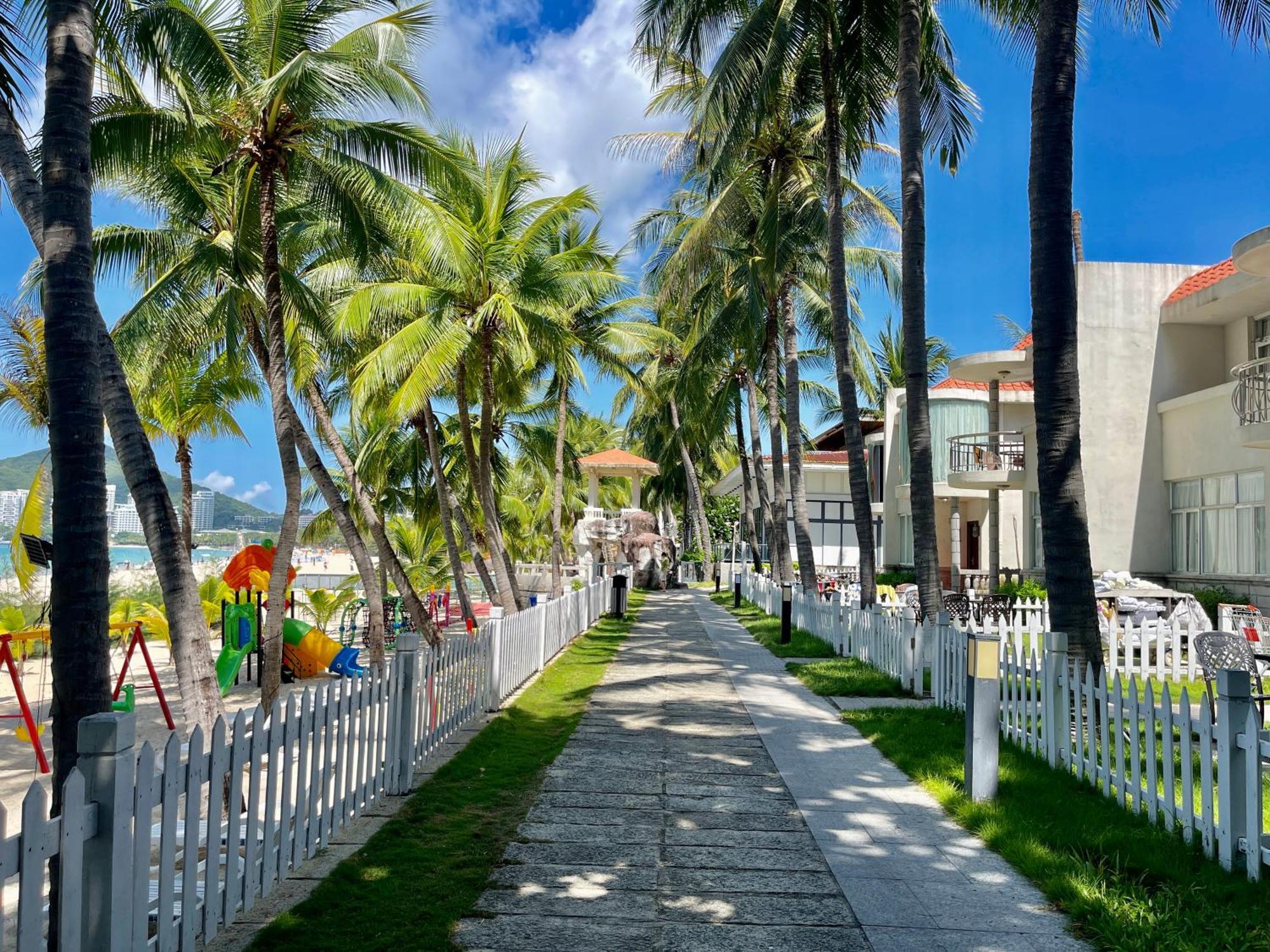 Sanya South China Hotel Екстериор снимка